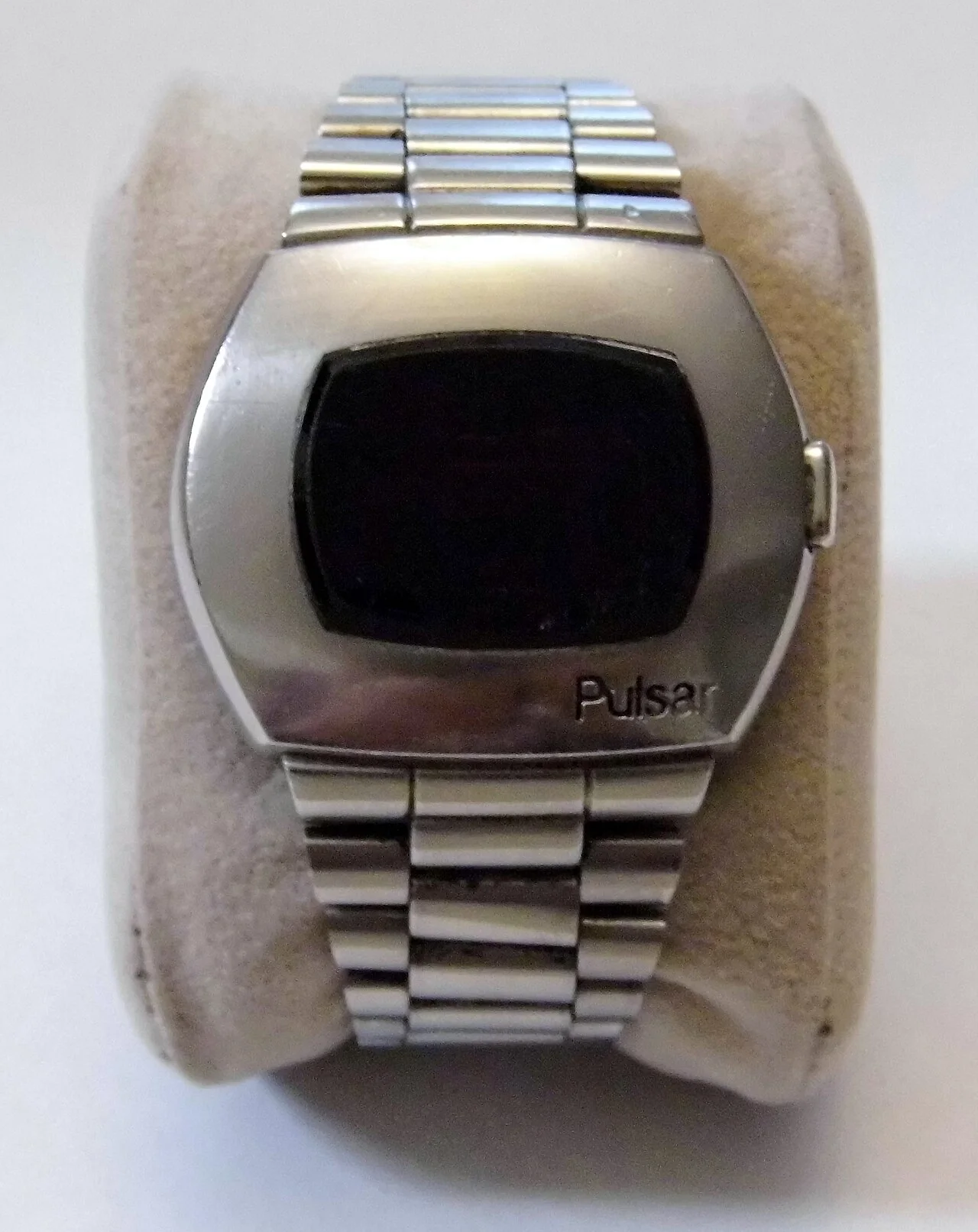 Hamilton Pulsar P2