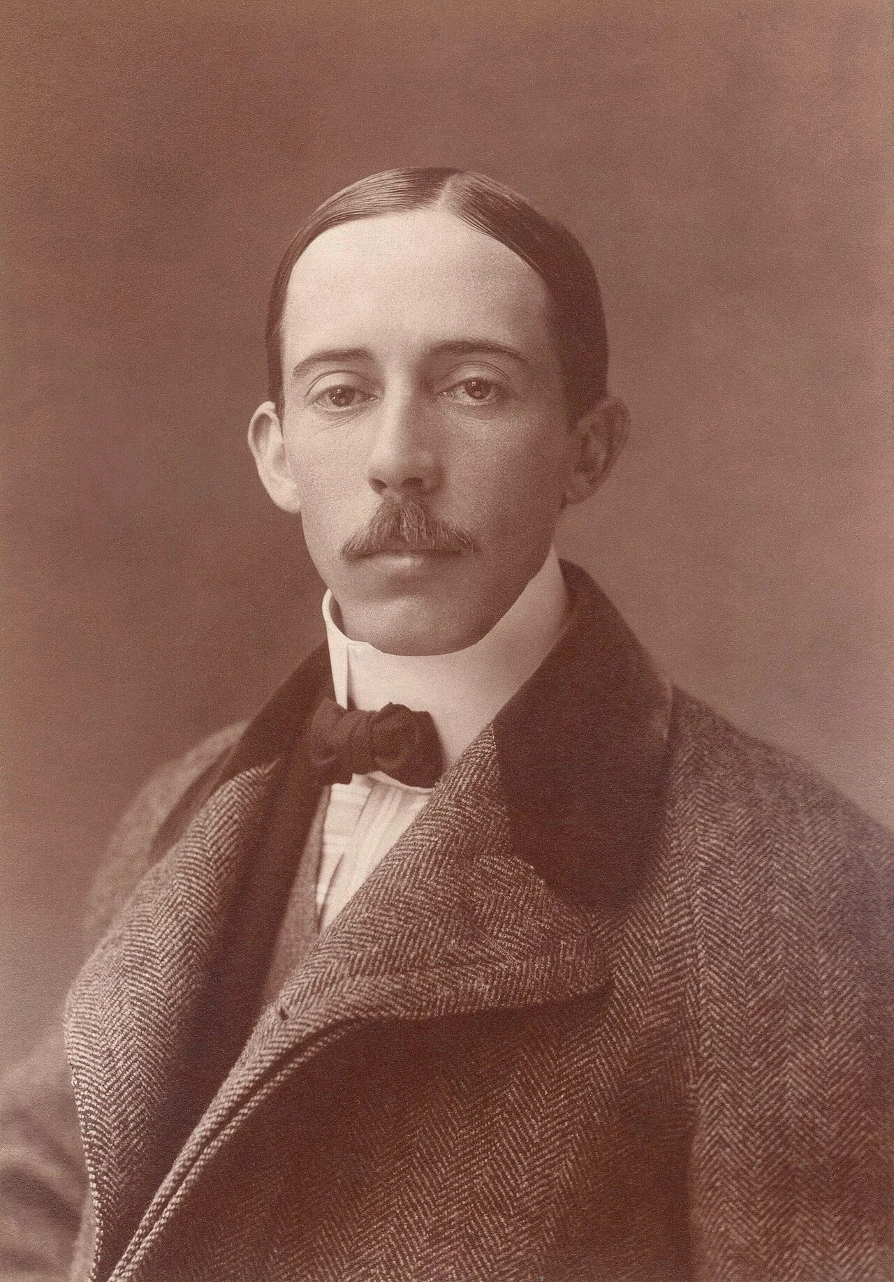 Santos-Dumont 肖像 · Nadar 摄，公有领域