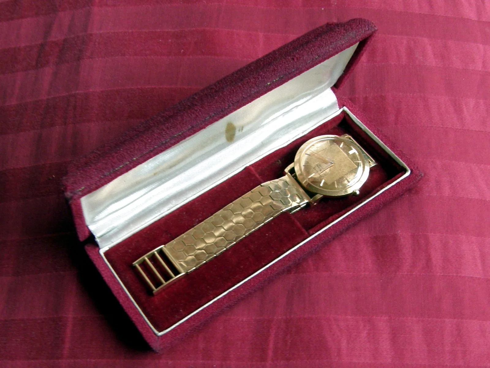 约1950年摩凡陀金壳腕表——Museum Watch 之外的同期品牌语言