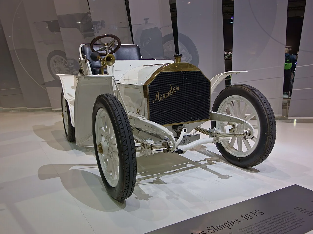 40 hp Simplex(Triple-green 摄)——“Simplex”直接把“简单易驾”写进产品名
