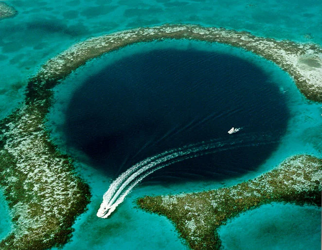 U.S. Geological Survey (USGS)（Wikimedia Commons），Public domain · 图像文件署名：U.S. Geological Survey (USGS)；Public domain；网页缩放，原始文件保留。