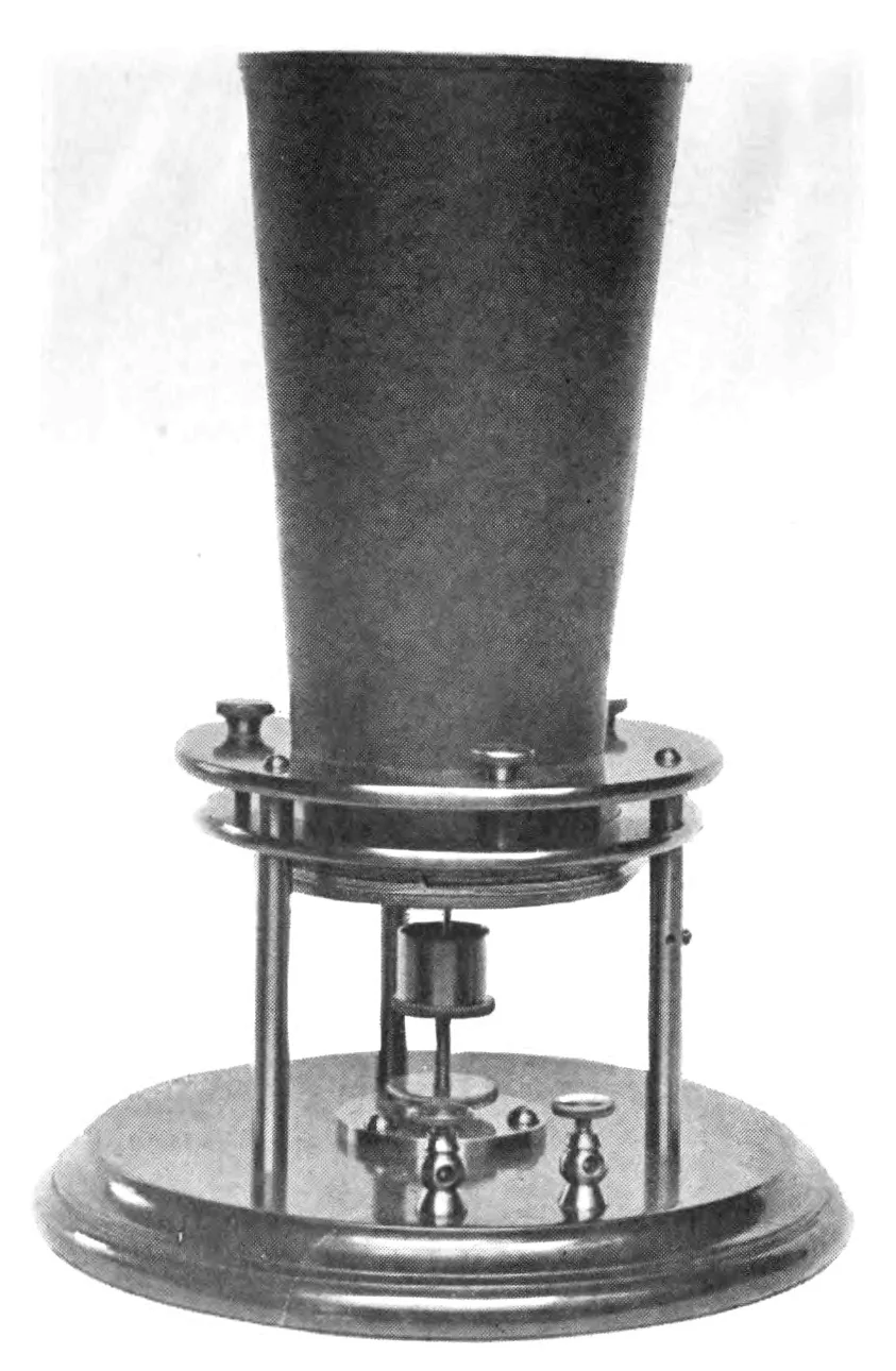 贝尔早期液体送话器原理图；电话最初的发声装置形态。 · Floyd L. Darrow · Public domain · 网页等比例缩放展示