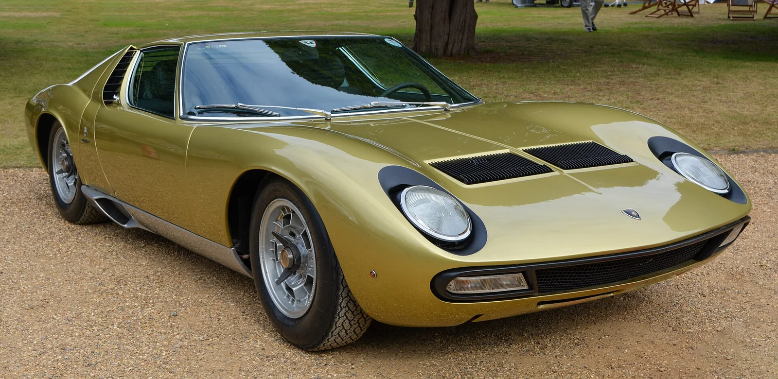 1971 年 Miura P400 SV，去掉眼睫毛、加宽后翼子板的最终形态