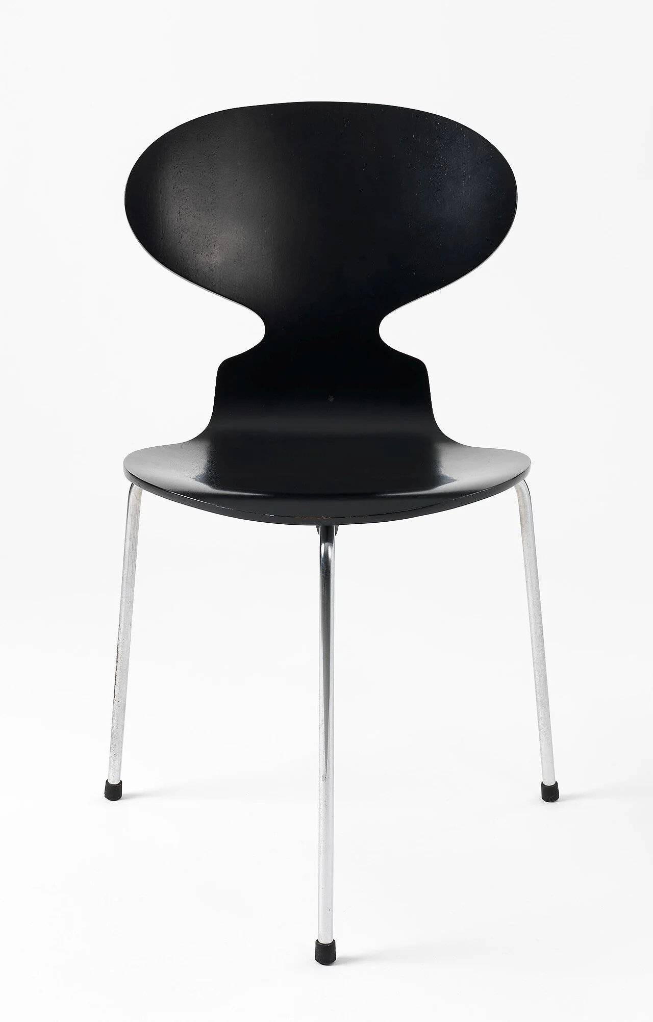 Jacobsen 蚁椅 · Ant