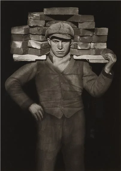 August Sander 摄，公有领域——自摄像，1925