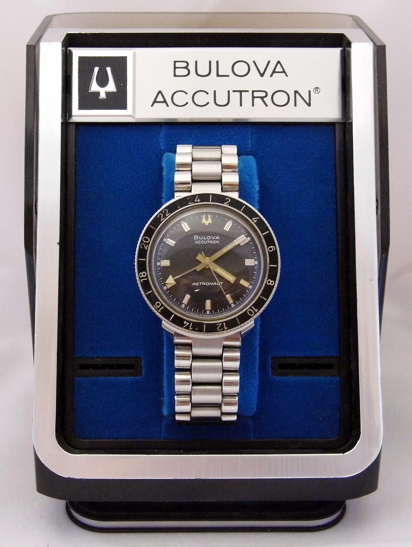 Accutron Astronaut 型号——面向航空定位的延伸产品线