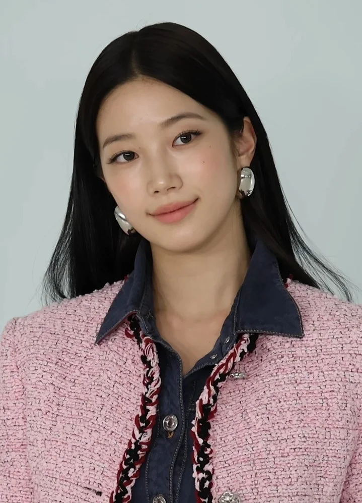 Kazuha (singer)