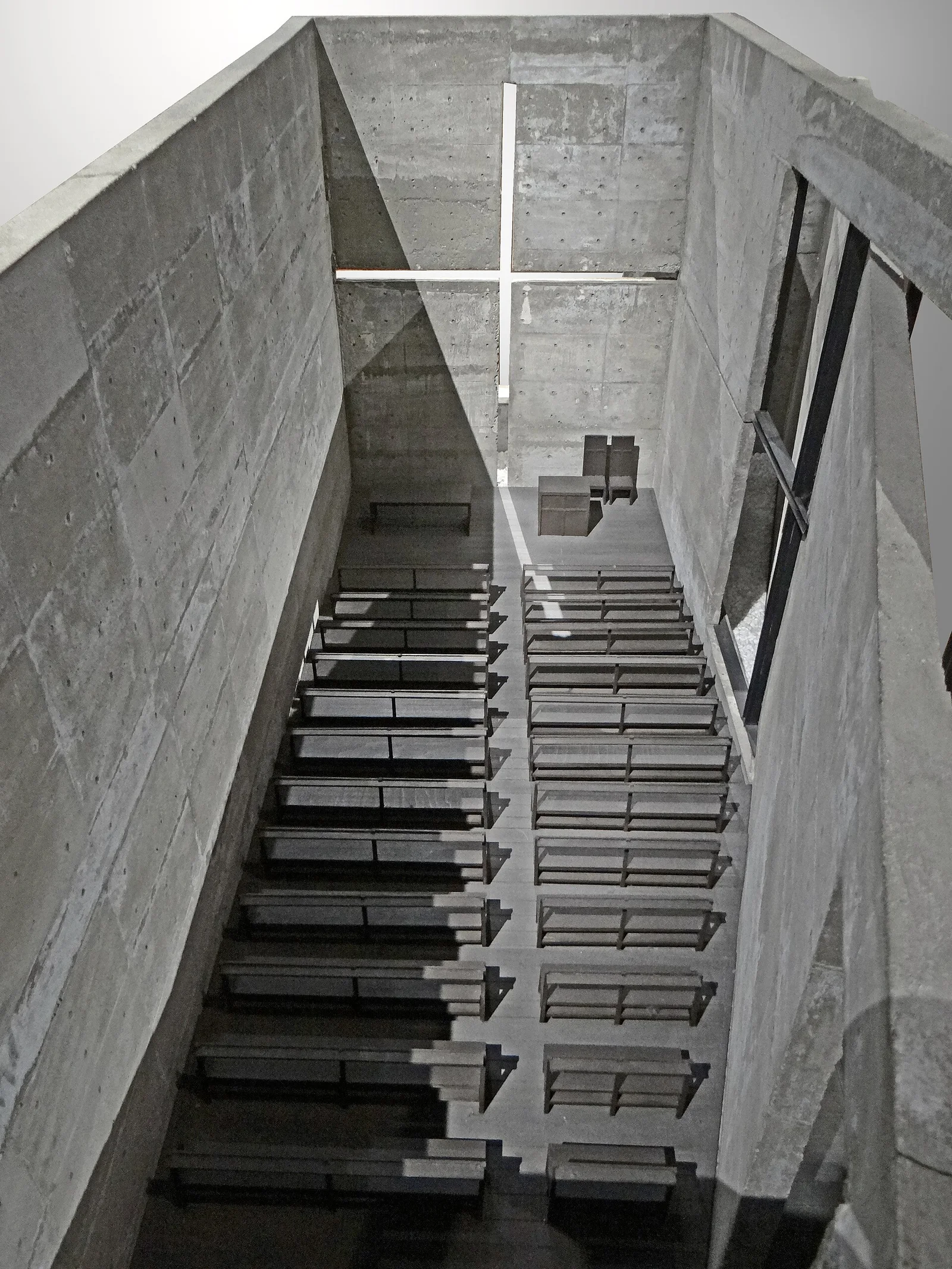 Church of the Light · 光之教堂