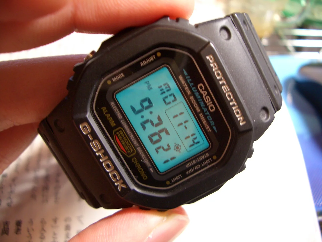 DW-5600E——方形DW-5000的直系后代，至今在产。 · 图像文件署名：Simon Le Bon；Public domain；网页缩放，原始文件保留。