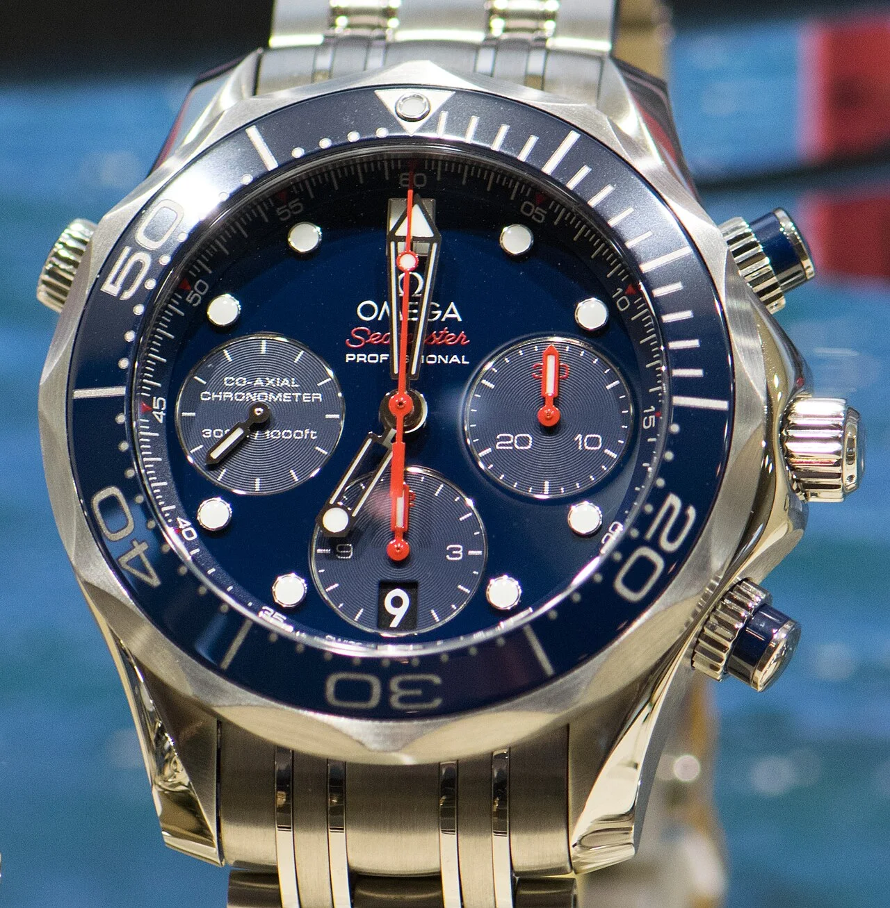 现代 Seamaster Diver 300M · 注意：这是当代产品照，非 1957 年原件